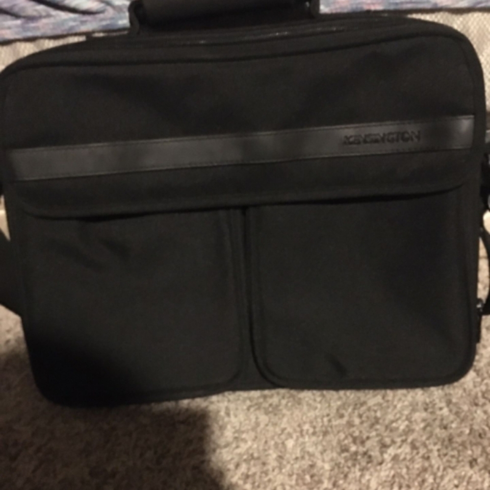 2 laptop bags